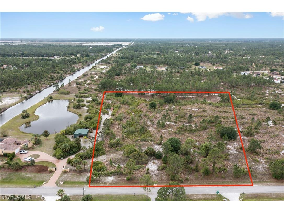 52nd Avenue NE Naples FL 34120 222023348 image1