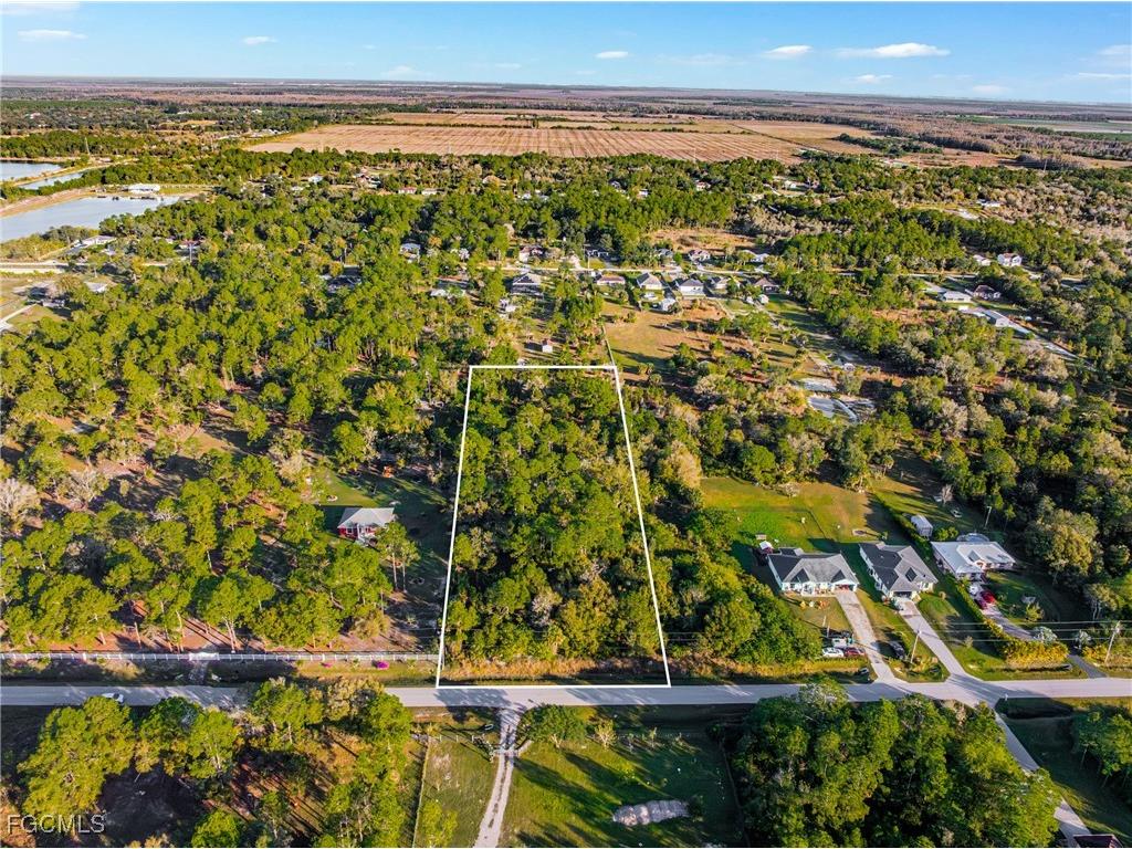 68th Avenue NE Naples FL 34120 2025025904 image1
