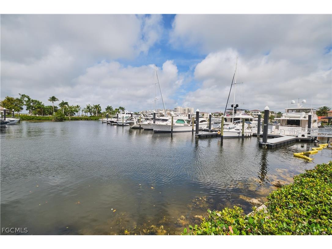 70' Boat Slip B-2 Gulf Harbour Marina Fort Myers FL 33908 2026012230 image1