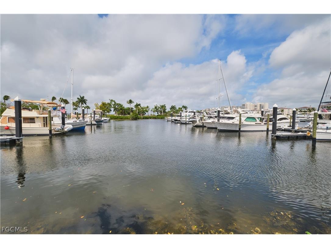 70' Boat Slip B-2 Gulf Harbour Marina Fort Myers FL 33908 2026012230 image2