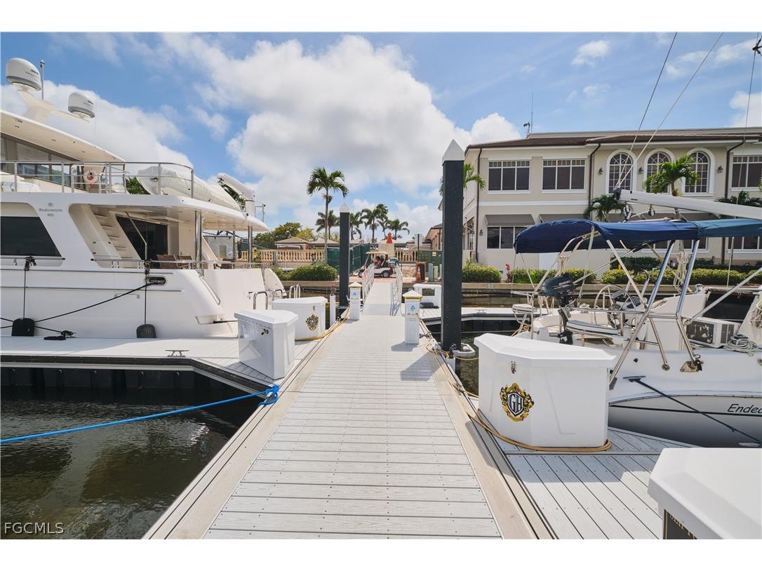 70' Boat Slip B-2 Gulf Harbour Marina Fort Myers FL 33908 2026012230 image3
