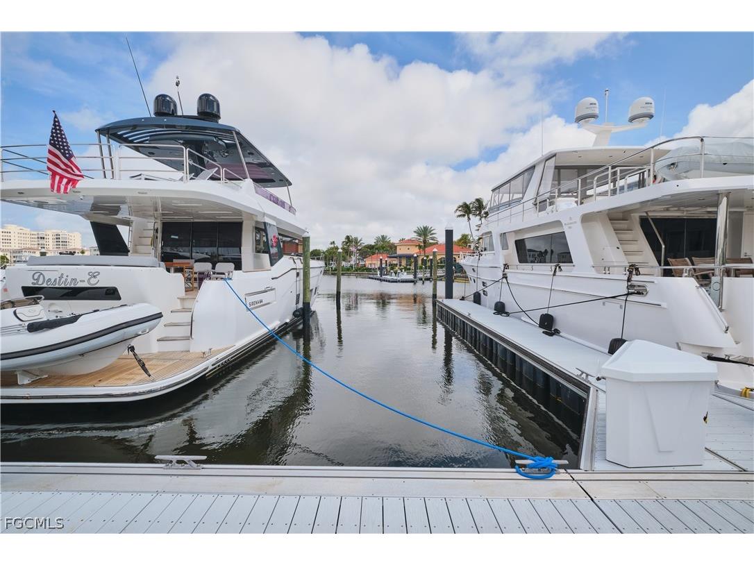 70' Boat Slip B-2 Gulf Harbour Marina Fort Myers FL 33908 2026012230 image6