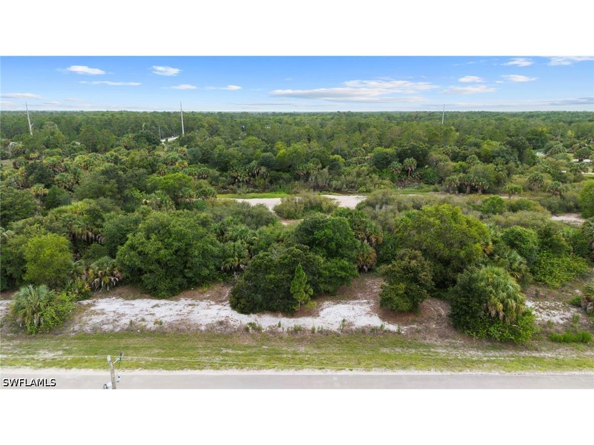8th St Ne Naples FL 34120 226025416 image1