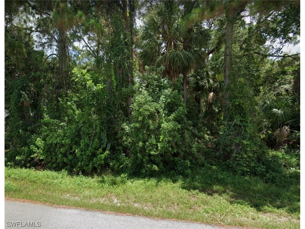 Brickell Drive North Port FL 34286 223031637 image1