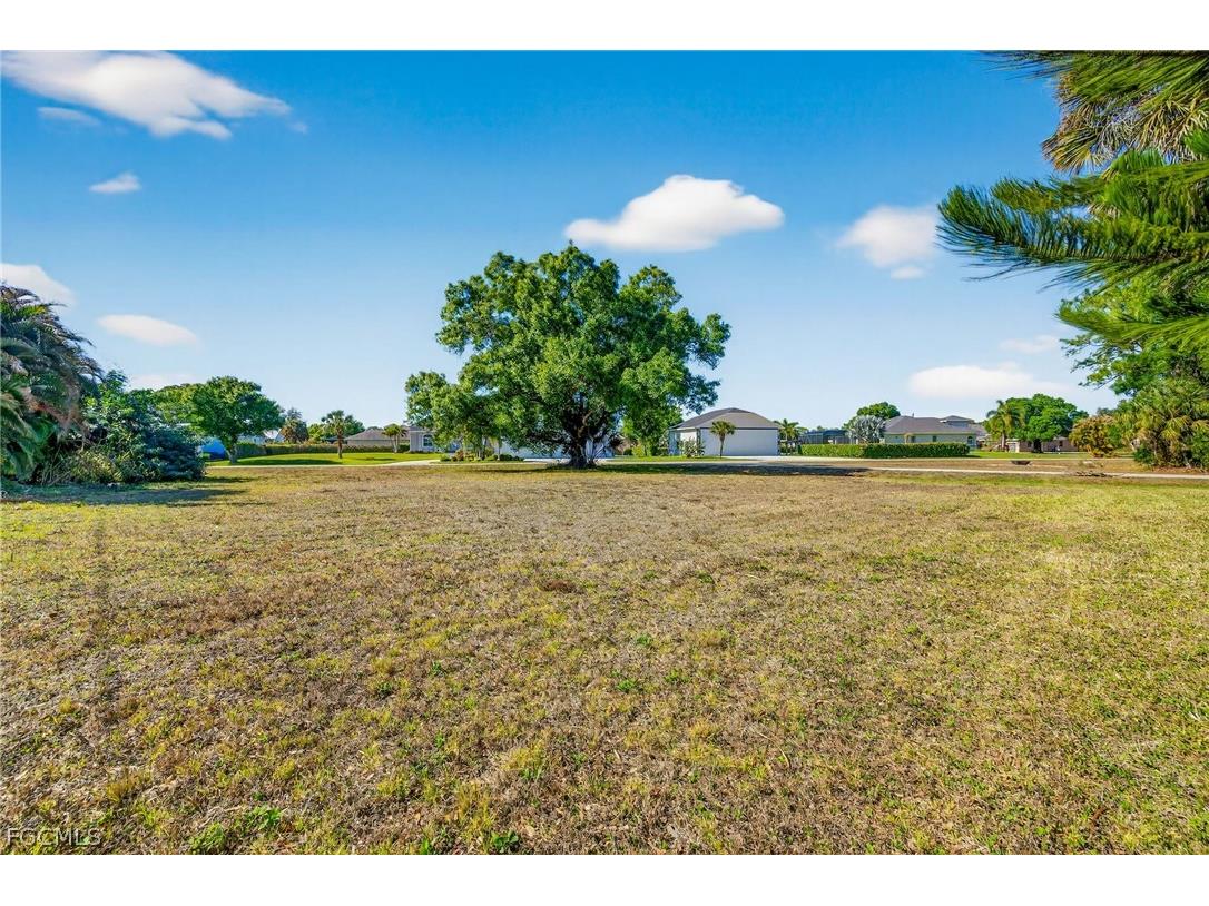 Corner Lot Unspecified Address Fort Myers FL 33905 2026008469 image5