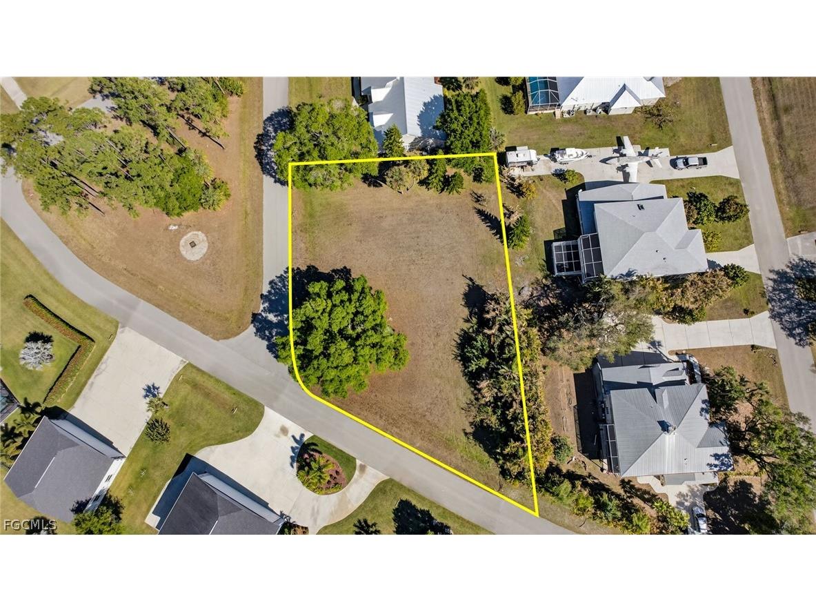 Corner Lot Unspecified Address Fort Myers FL 33905 2026008469 image8