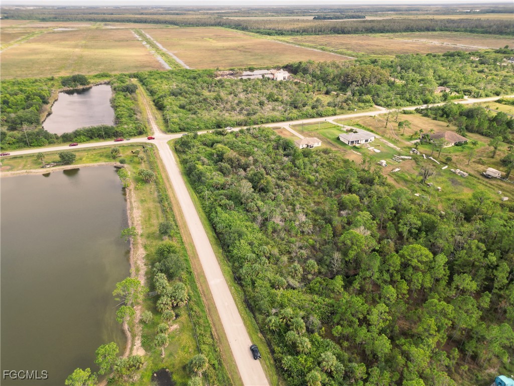 Desoto Blvd N Naples FL 34120 2025019359 image14