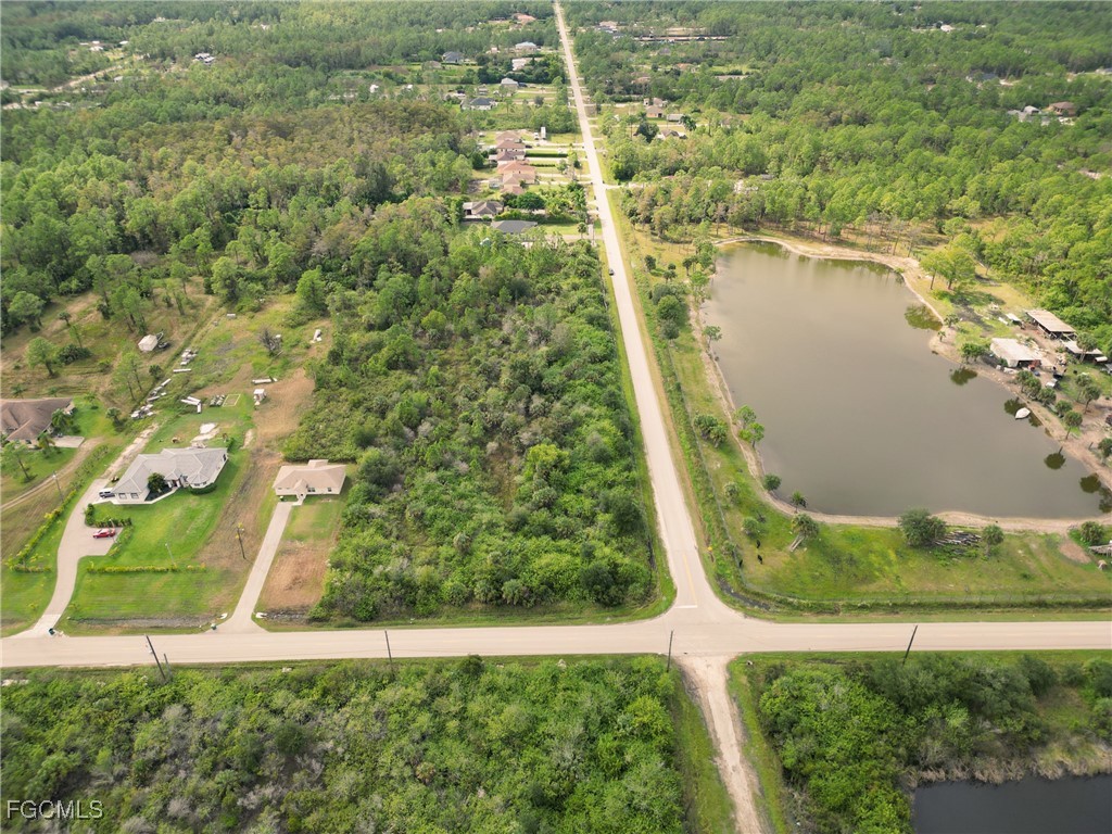 Desoto Blvd N Naples FL 34120 2025019359 image3
