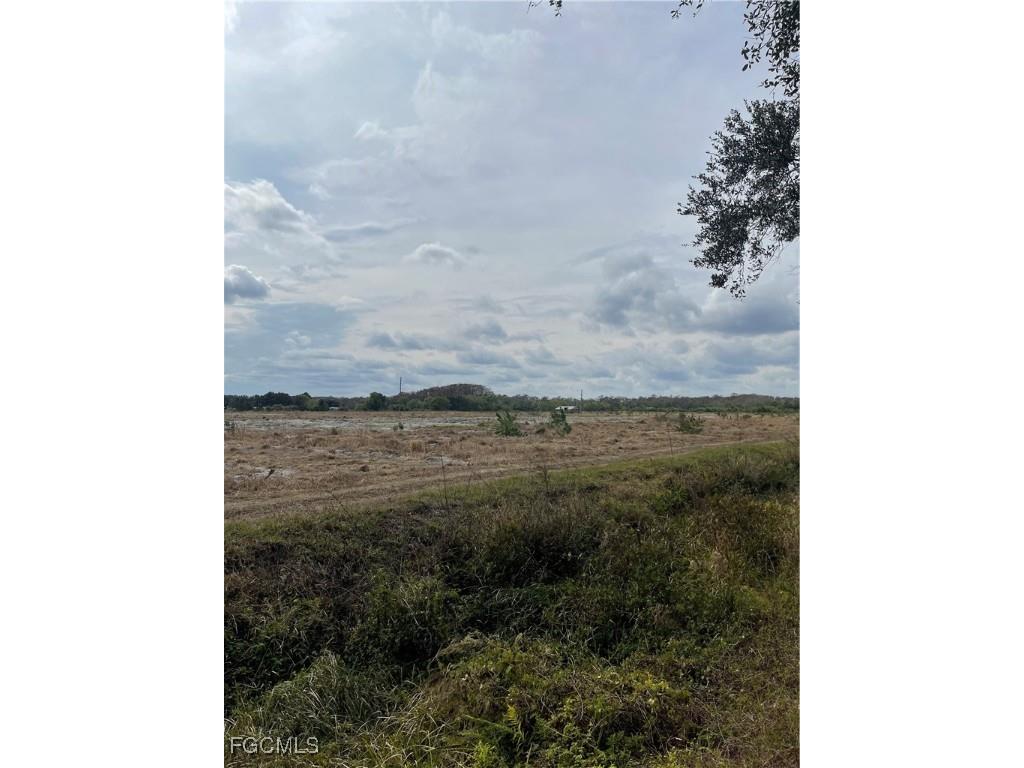 Fernwood Lane Labelle FL 33935 2026003334 image7