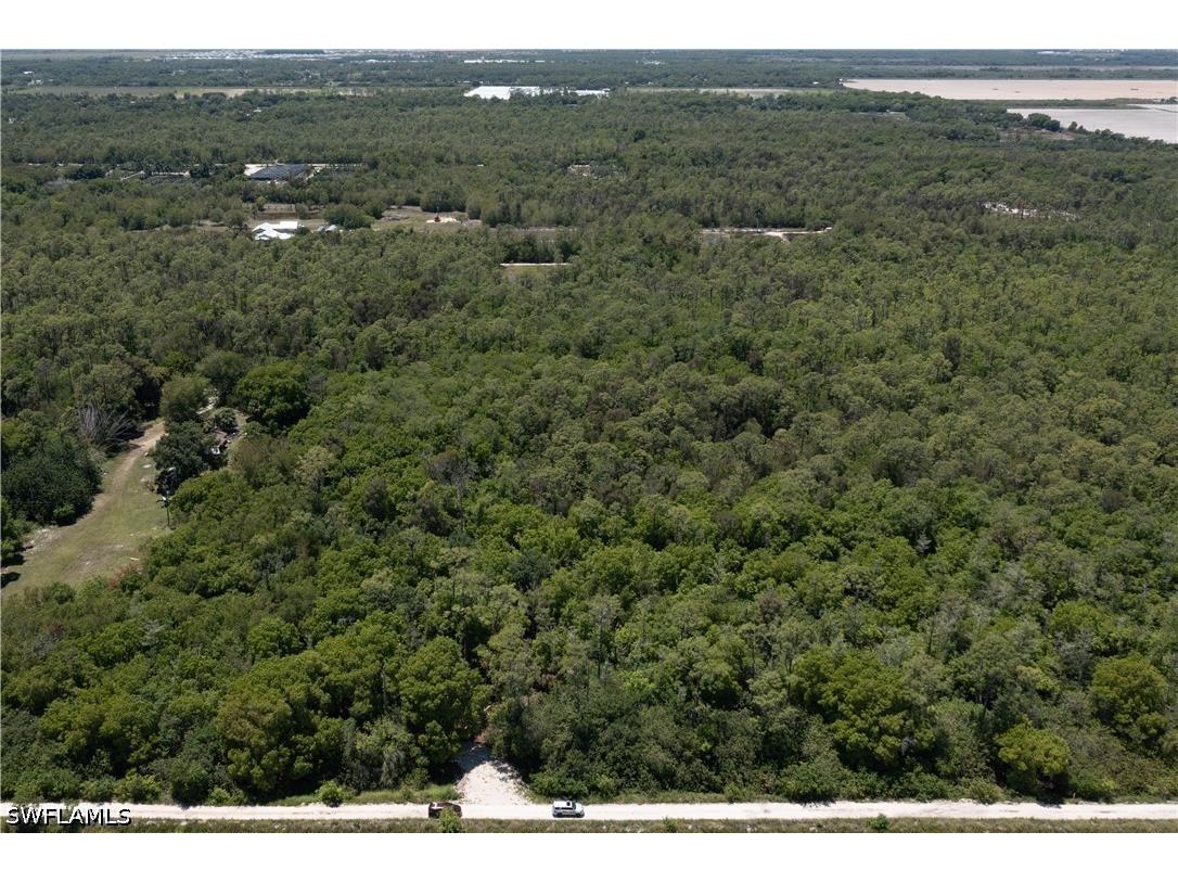 Lager Lane Naples FL 34114 226018289 image2