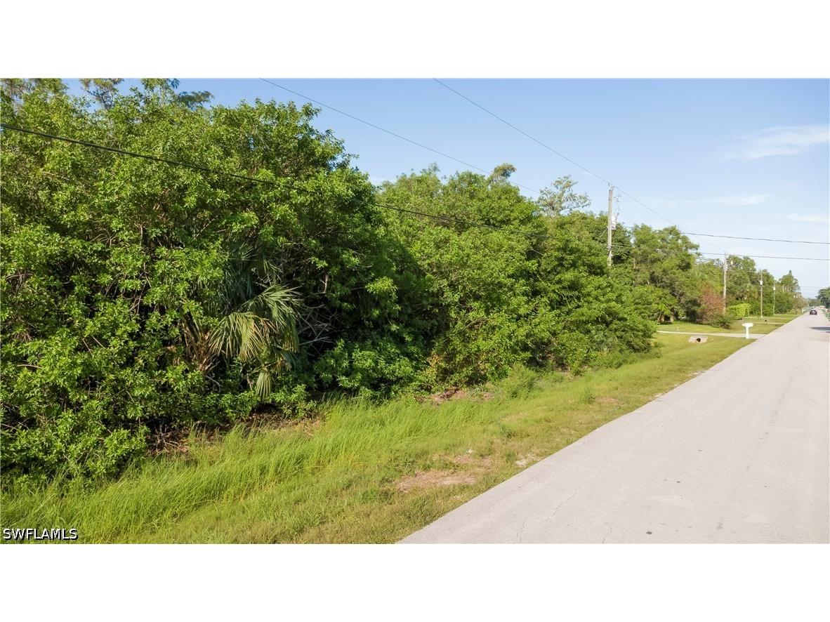 Lancewood Way Naples FL 34116 226015700 image3