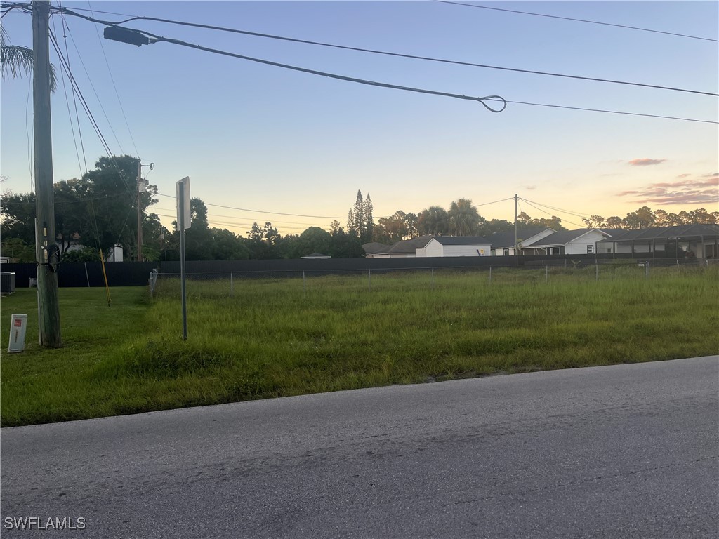 2705 2nd Street E Lehigh Acres FL 33936 225075839 image1
