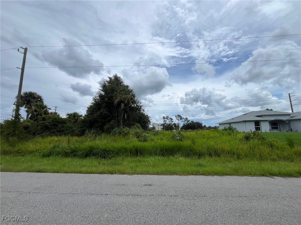 Maddock Circle North Port FL 34286 2025009937 image1