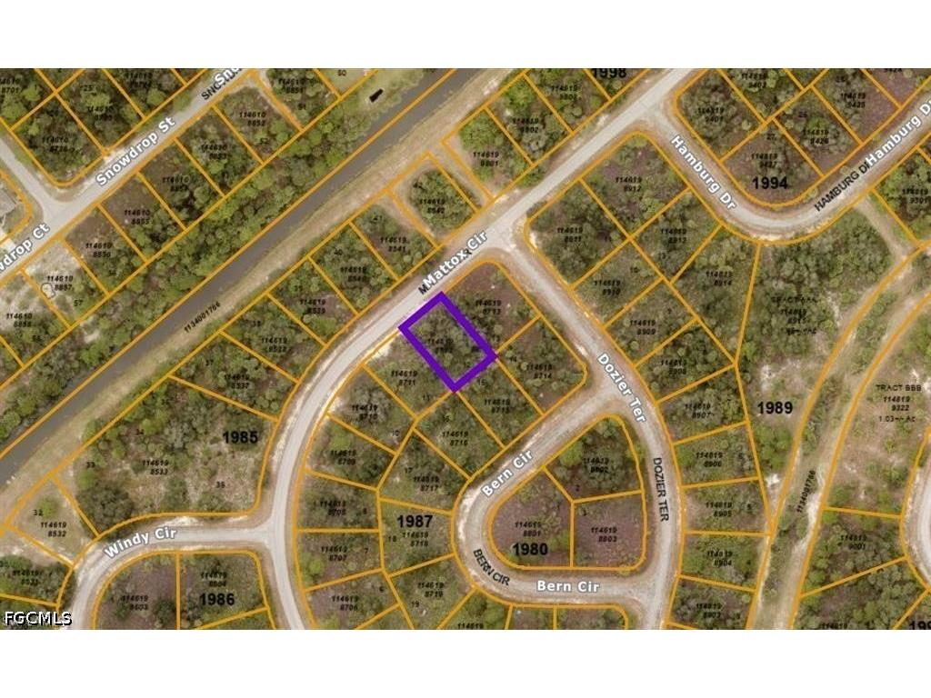 Mattox Circle North Port FL 34288 2026020777 image1