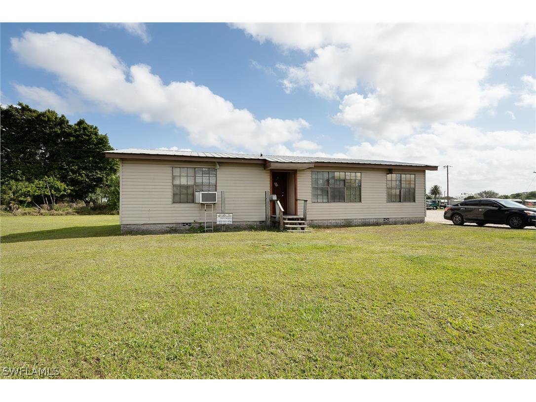 New Market Road W Immokalee FL 34142 222016111 image1