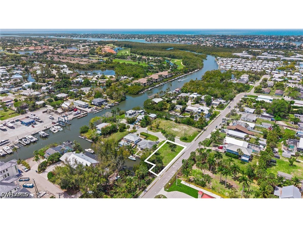 Orange Street Naples FL 34112 226015512 image4