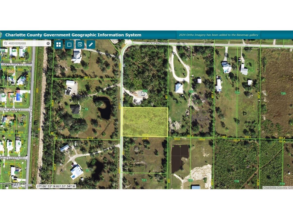 Pine Villa Circle Punta Gorda FL 33982 224098975 image1