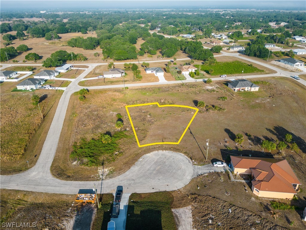 Solar Court Labelle FL 33935 223025174 image1