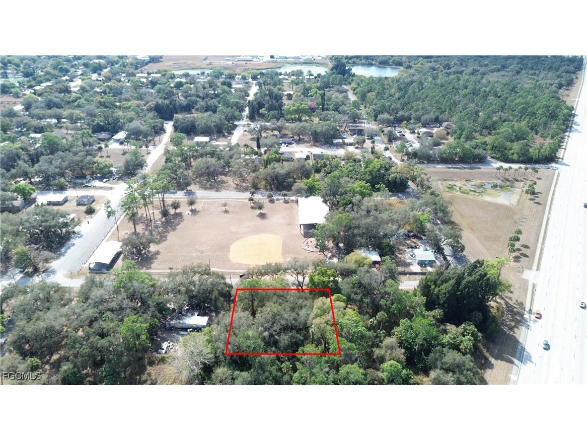 Suwanee Avenue Labelle FL 33935 2026004839 image3