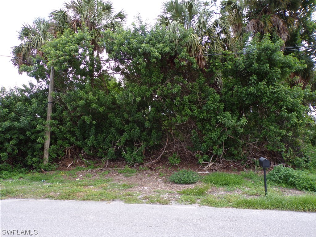 Tupelo Avenue North Port FL 34286 223044712 image1