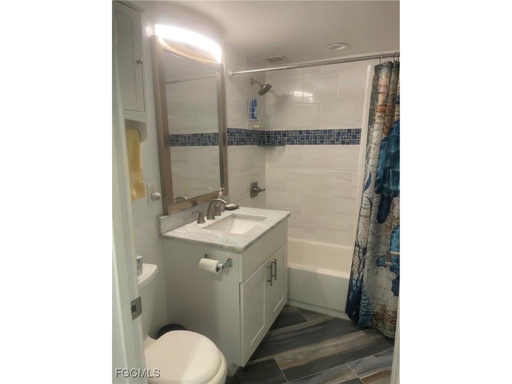 1 Bluebill Avenue #202 Naples FL 34108 2025007828 image22