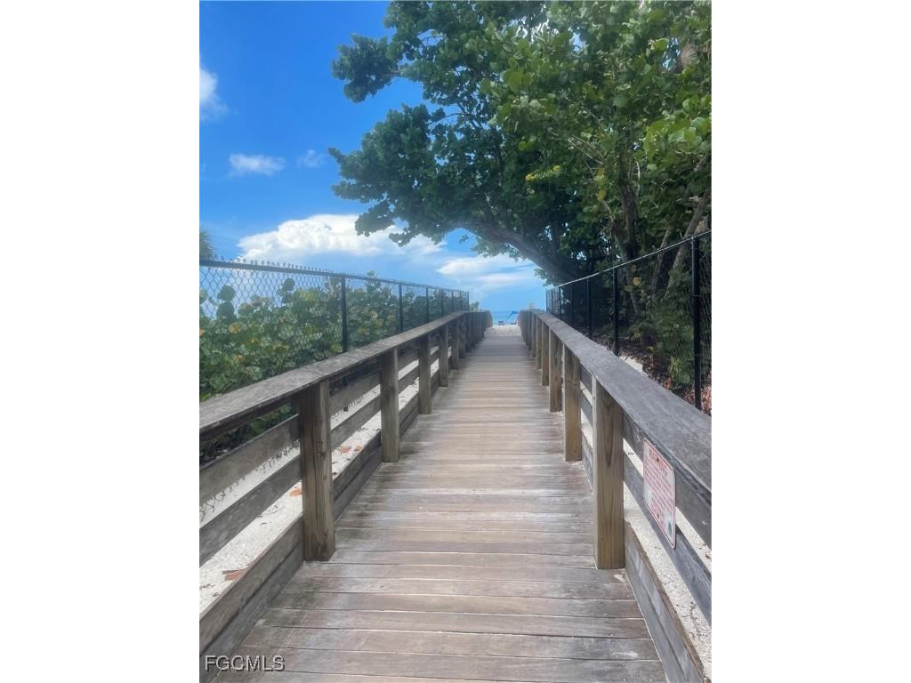 1 Bluebill Avenue #202 Naples FL 34108 2025007828 image5