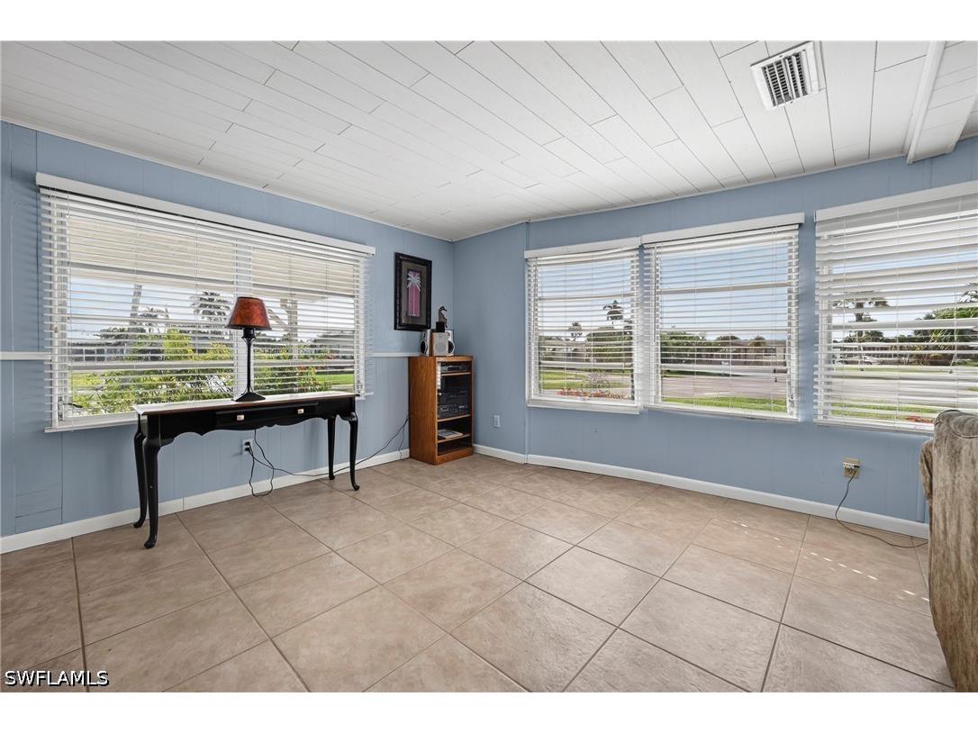 1 Cannes Drive Naples FL 34112 226026119 image4