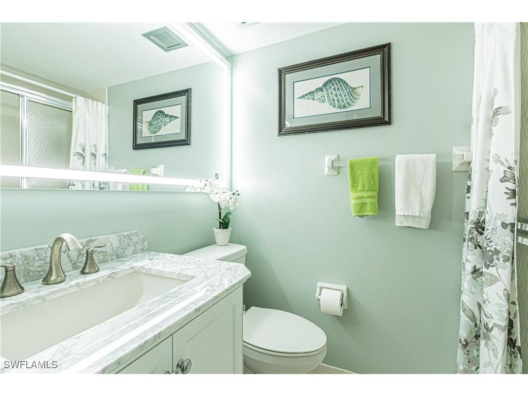 1 High Point Circle W #102 Naples FL 34103 225059547 image17