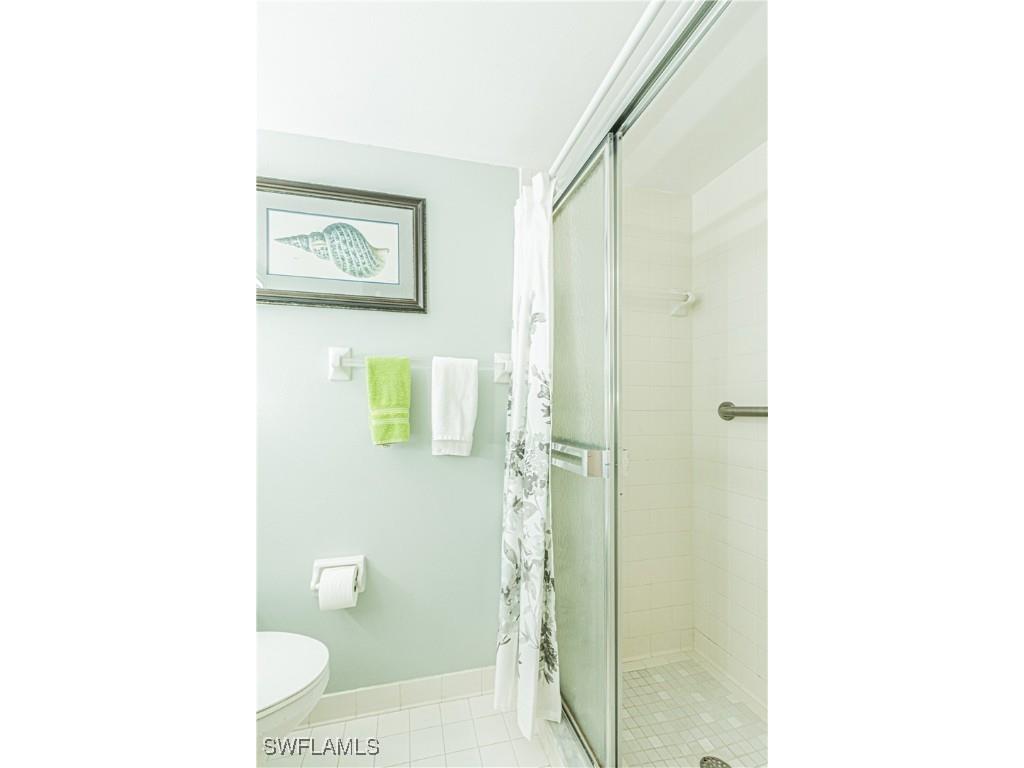 1 High Point Circle W #102 Naples FL 34103 225059547 image19