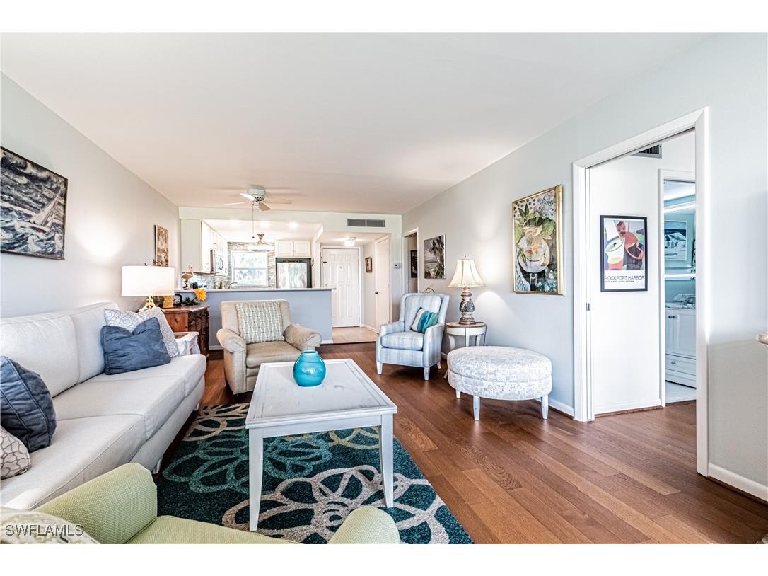 1 High Point Circle W #102 Naples FL 34103 225059547 image2