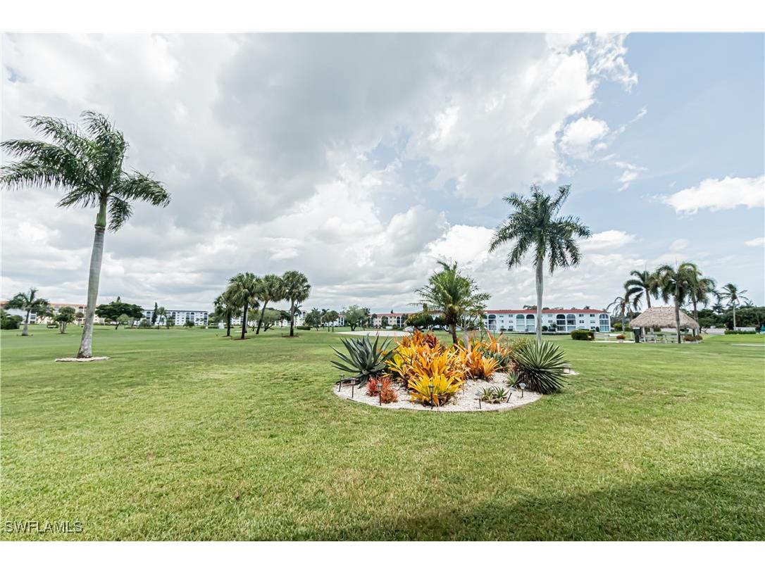 1 High Point Circle W #102 Naples FL 34103 225059547 image30