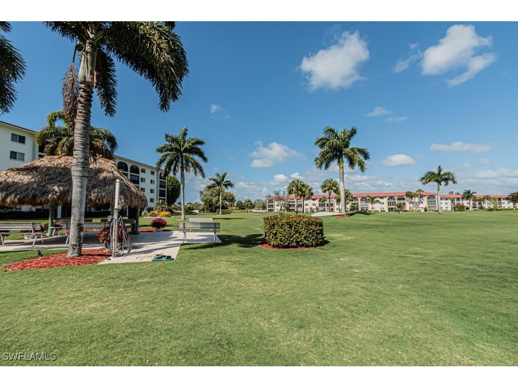 1 High Point Circle W #102 Naples FL 34103 225059547 image33