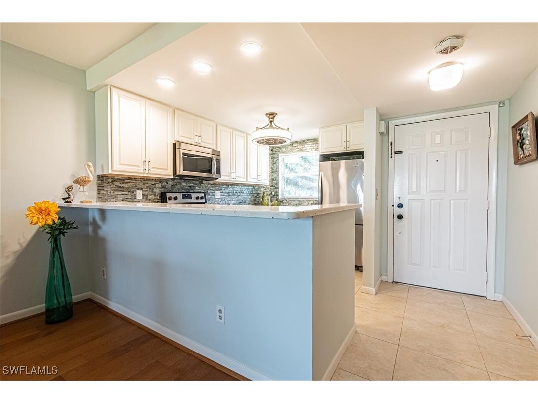 1 High Point Circle W #102 Naples FL 34103 225059547 image5