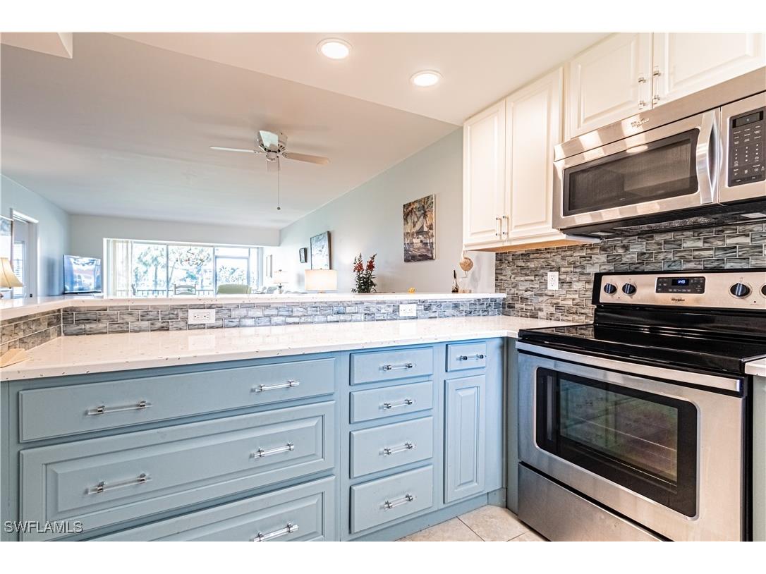 1 High Point Circle W #102 Naples FL 34103 225059547 image7