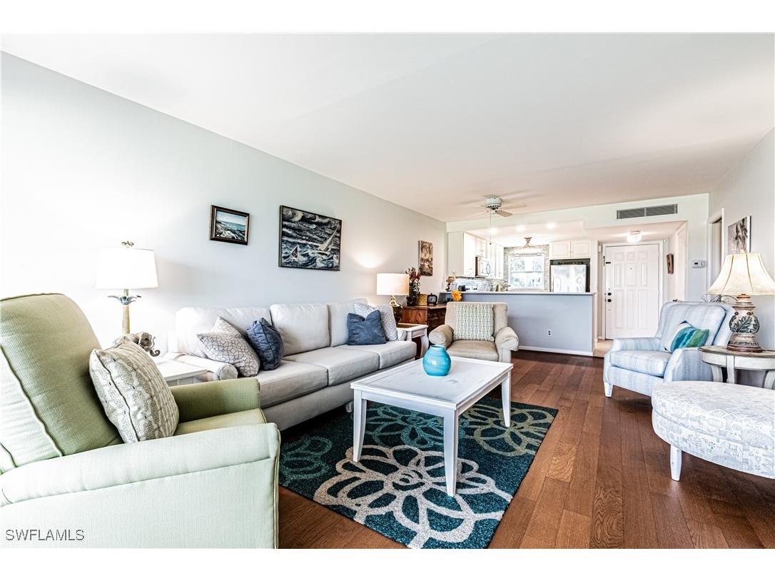 1 High Point Circle W #102 Naples FL 34103 225059547 image8