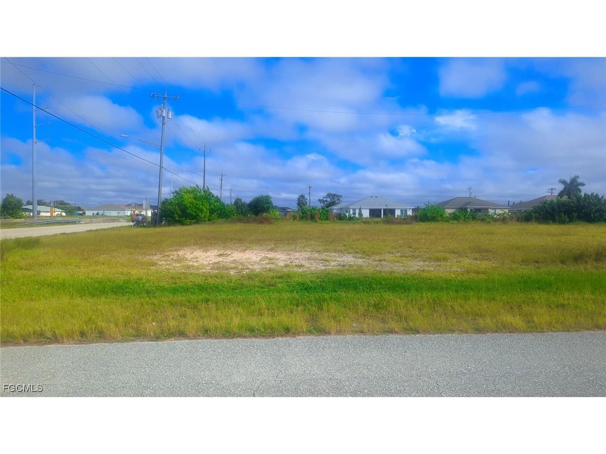 1 NE 19th Terrace Cape Coral FL 33909 2025014417 image2