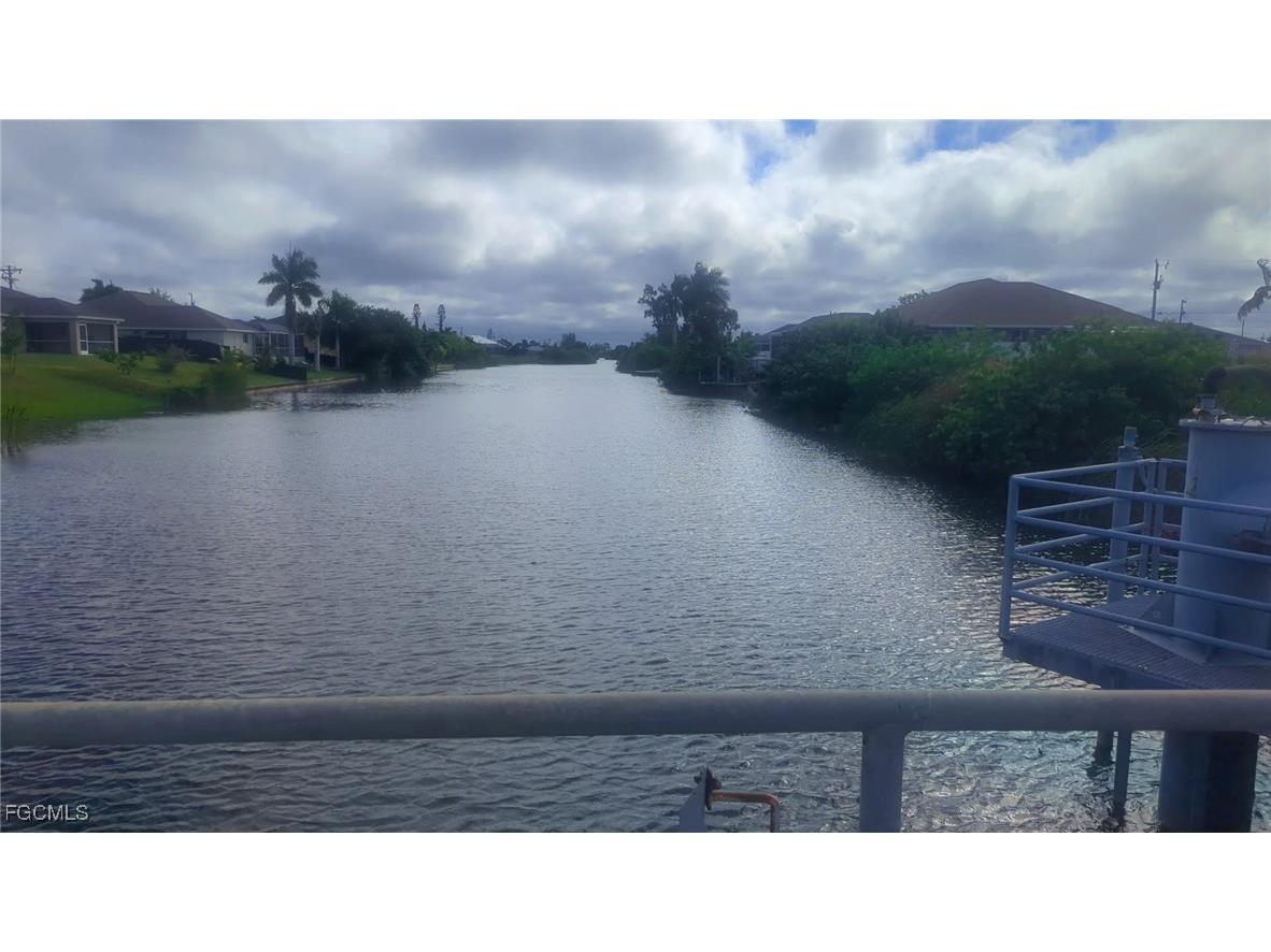 1 NE 19th Terrace Cape Coral FL 33909 2025014417 image4