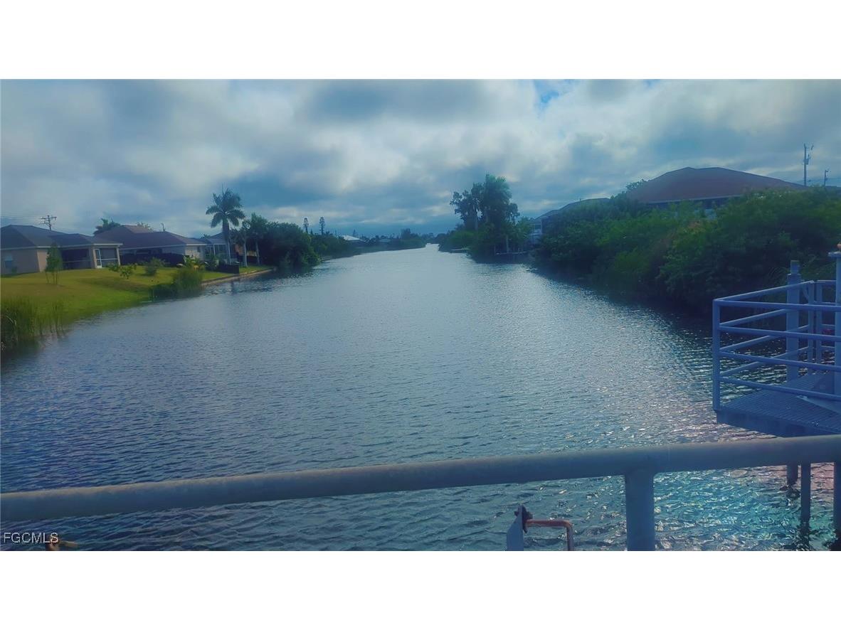 1 NE 19th Terrace Cape Coral FL 33909 2025014417 image5