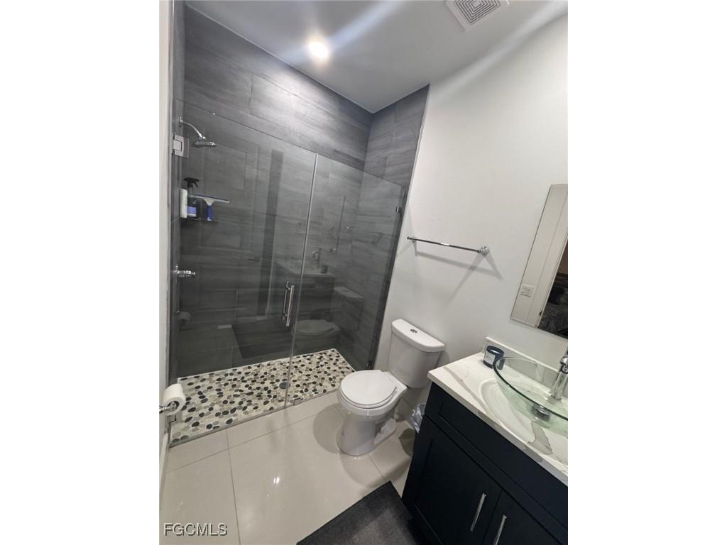 1 NW 8th Terrace Cape Coral FL 33993 2025010320 image25