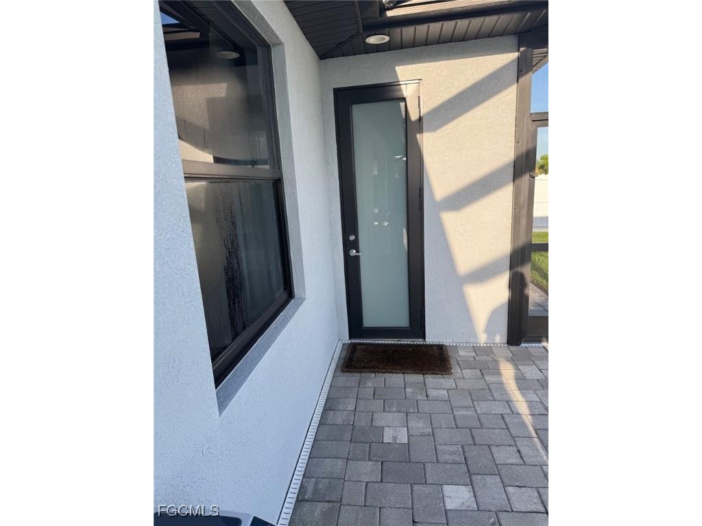 1 NW 8th Terrace Cape Coral FL 33993 2025010320 image32