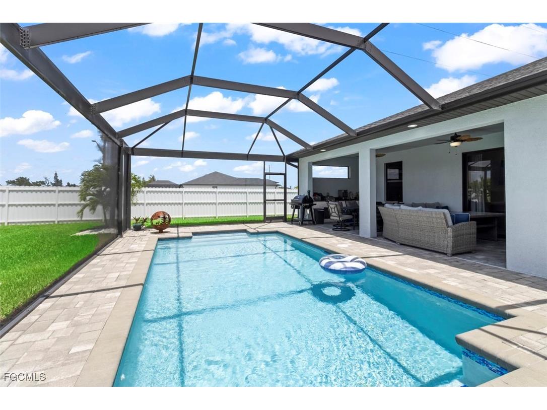 1 NW 8th Terrace Cape Coral FL 33993 2025010320 image33