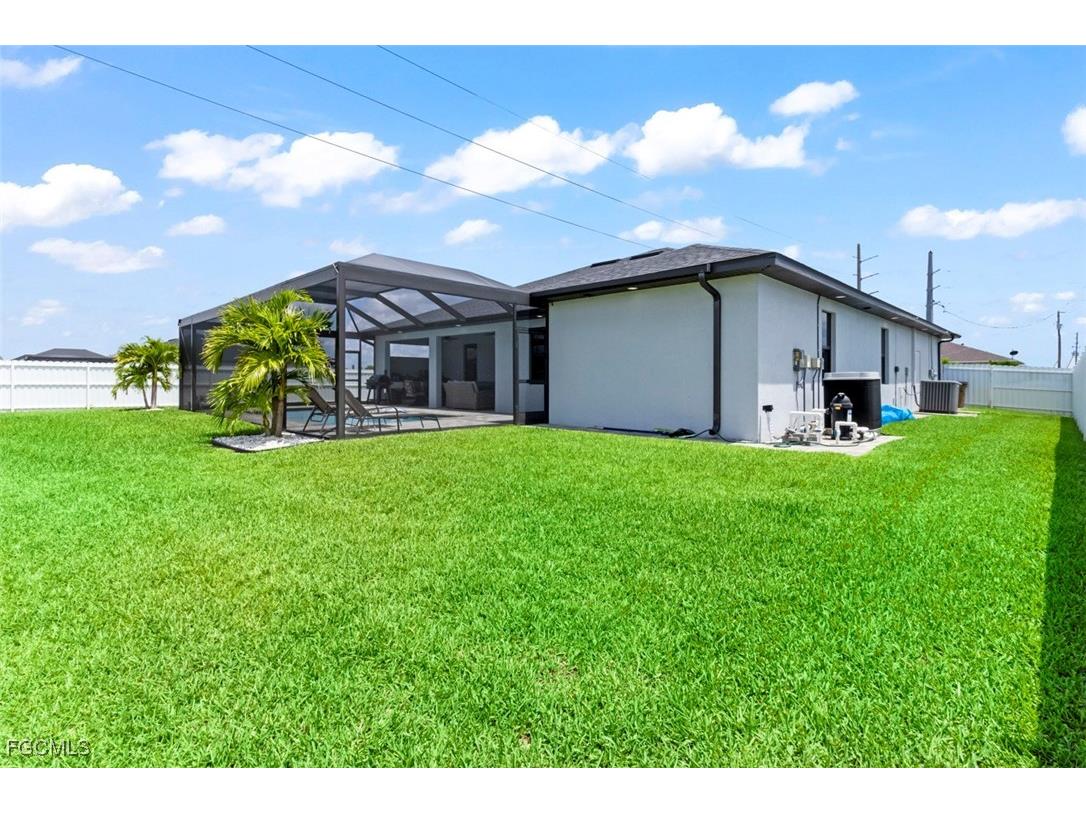 1 NW 8th Terrace Cape Coral FL 33993 2025010320 image42