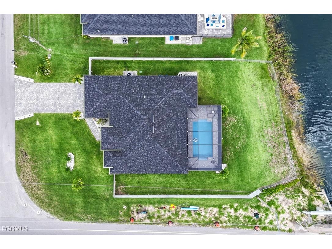 1 NW 8th Terrace Cape Coral FL 33993 2025010320 image46