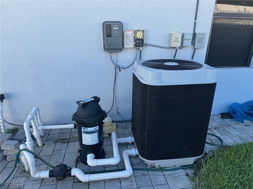 1 NW 8th Terrace Cape Coral FL 33993 2025010320 image47