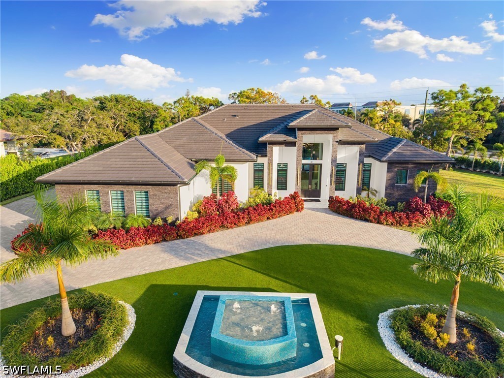 10 Caribbean Road Naples FL 34108 226019813 image1