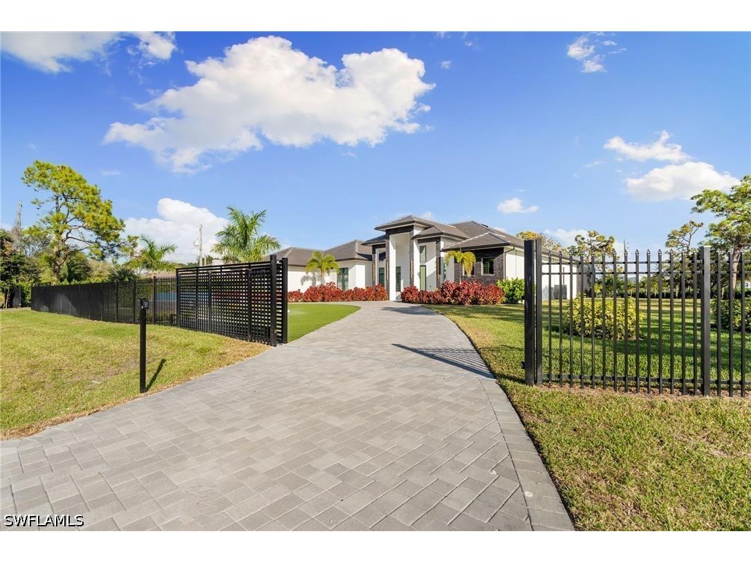 10 Caribbean Road Naples FL 34108 226019813 image44