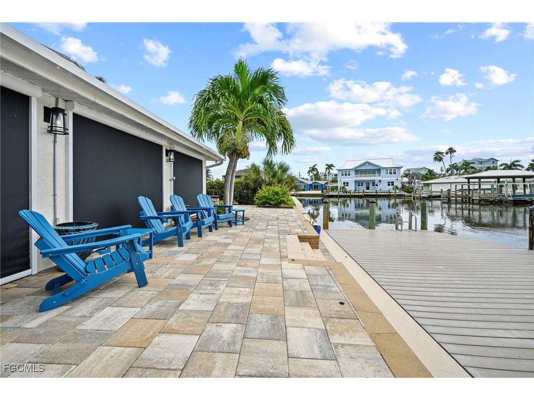 10 Clearview Boulevard Fort Myers Beach FL 33931 2025015480 image1