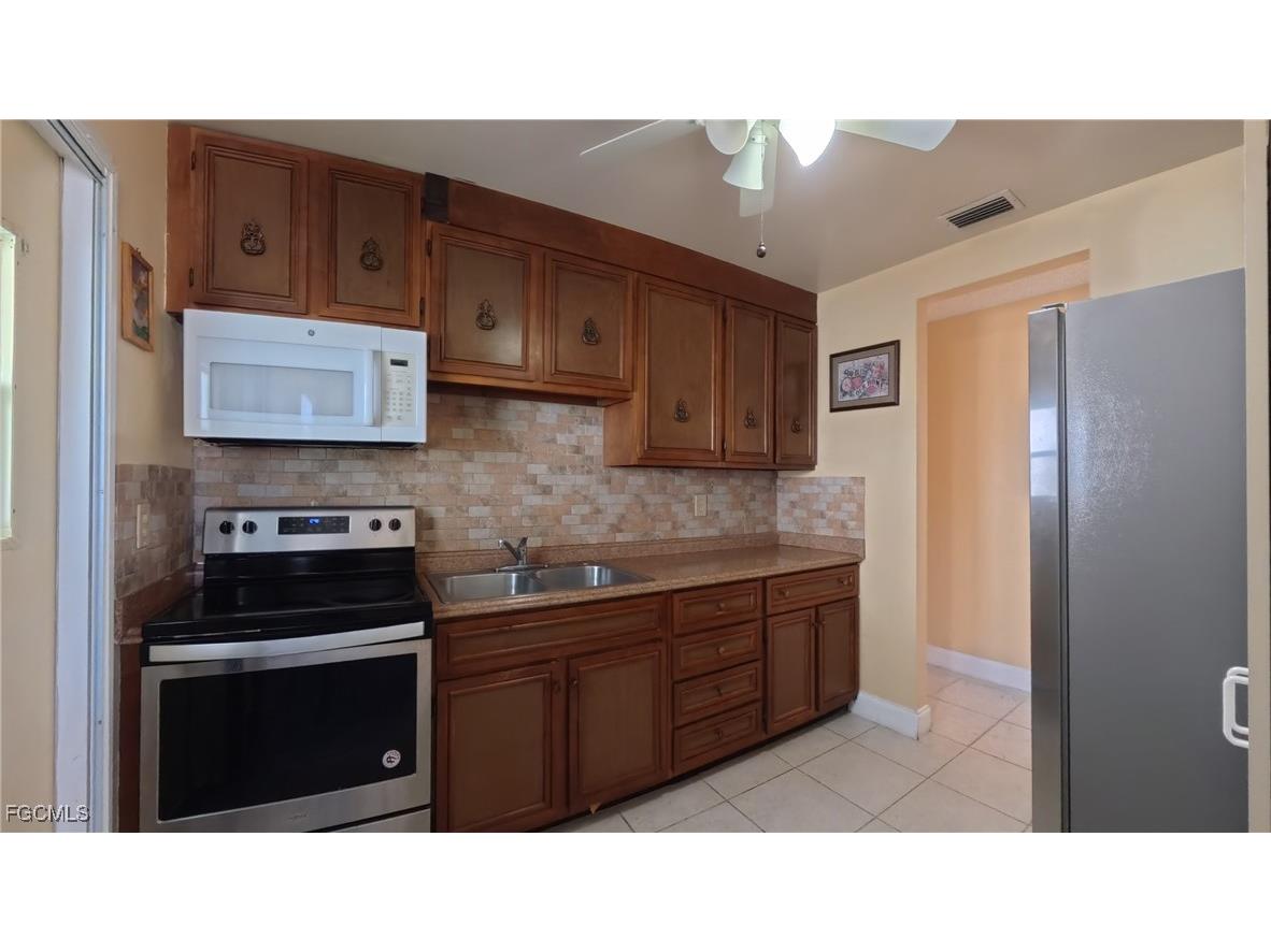 10 Dawn Flower Circle Lehigh Acres FL 33936 2025018865 image23