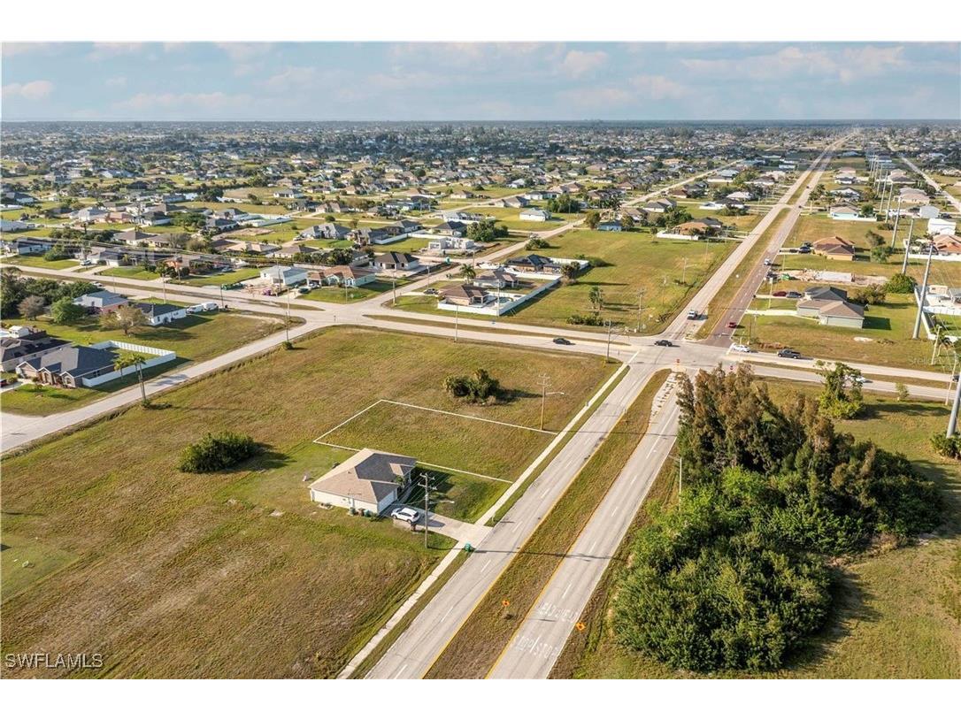 10 El Dorado Boulevard S Cape Coral FL 33991 225026739 image12