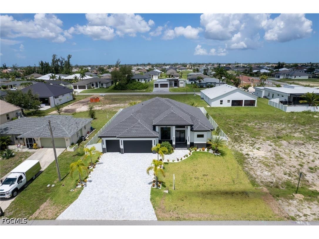 10 SW 33rd Avenue Cape Coral FL 33991 2026019116 image47